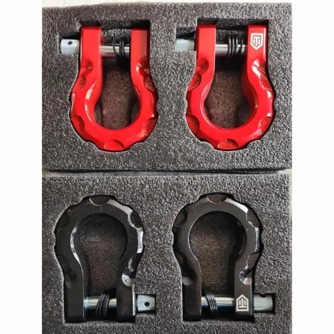 D-Shackles for Bumper for all Off-Roading Vehicles- Black/ Universal